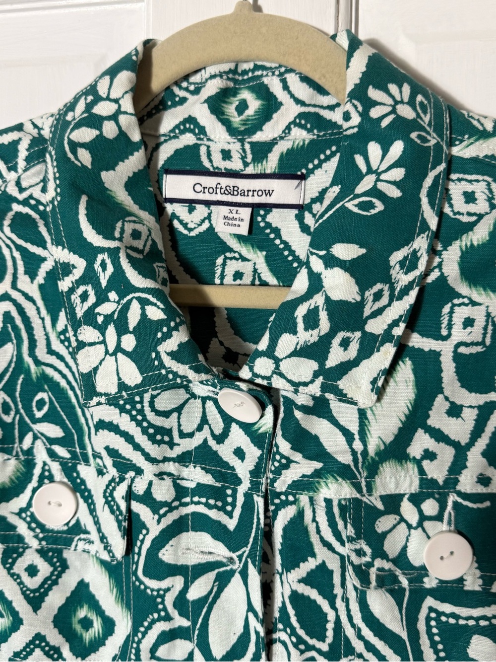 Croft and borrow green + White Floral Print jacket - Picture 4 of 7